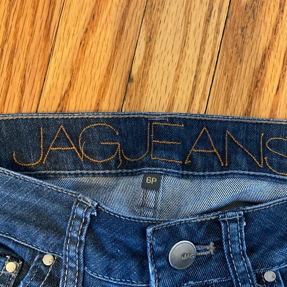 Jag low rise flare leg size 6p jeans - Picture 3 of 5